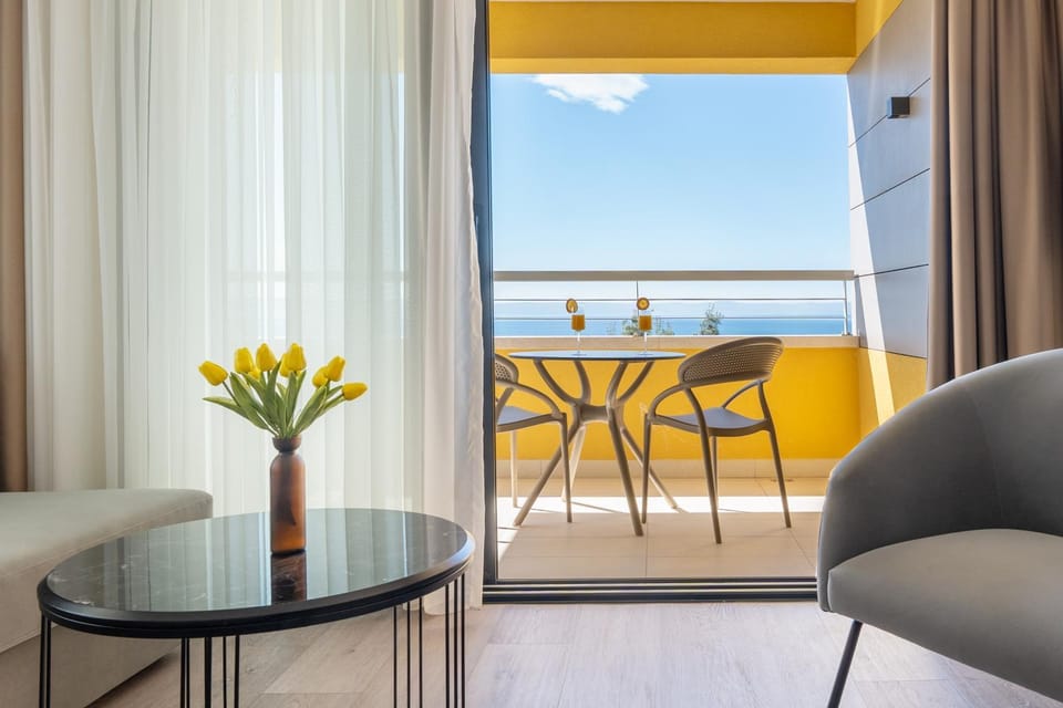 Balcony/Terrace, Seating area, Sea view