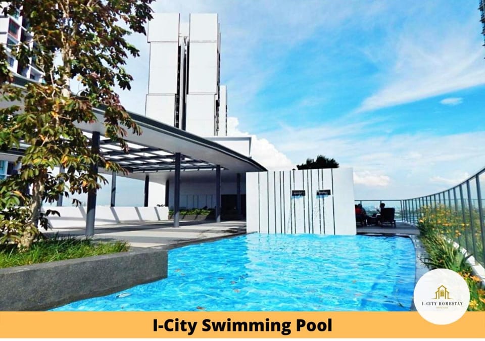 Swimming pool, Swimming pool