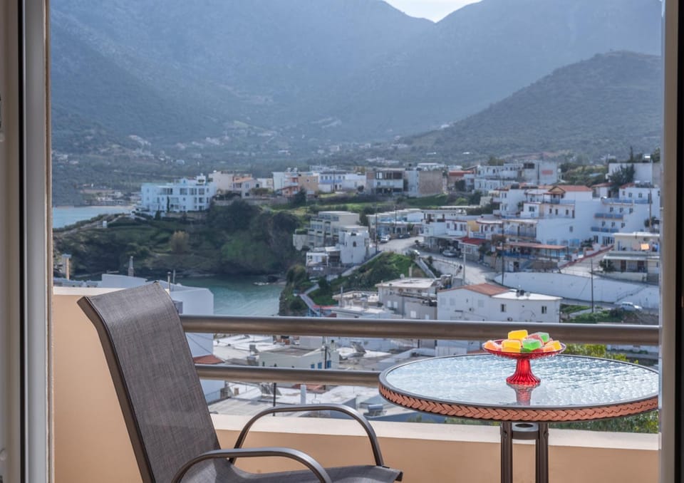 Balcony/Terrace, Mountain view, Sea view, Sea view
