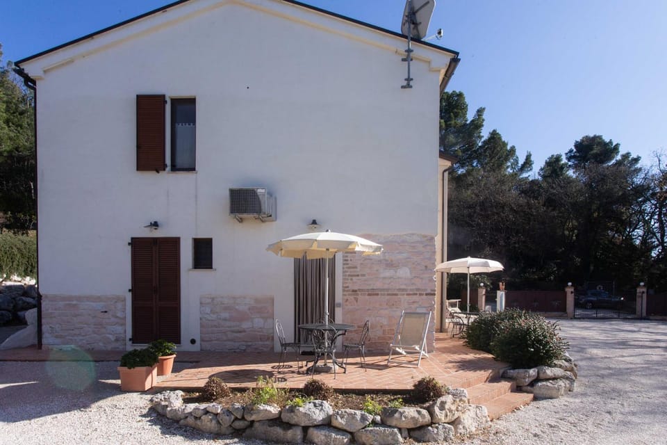 A04 - Massignano, bilocale immerso nel verde 2 Apartment in Marche