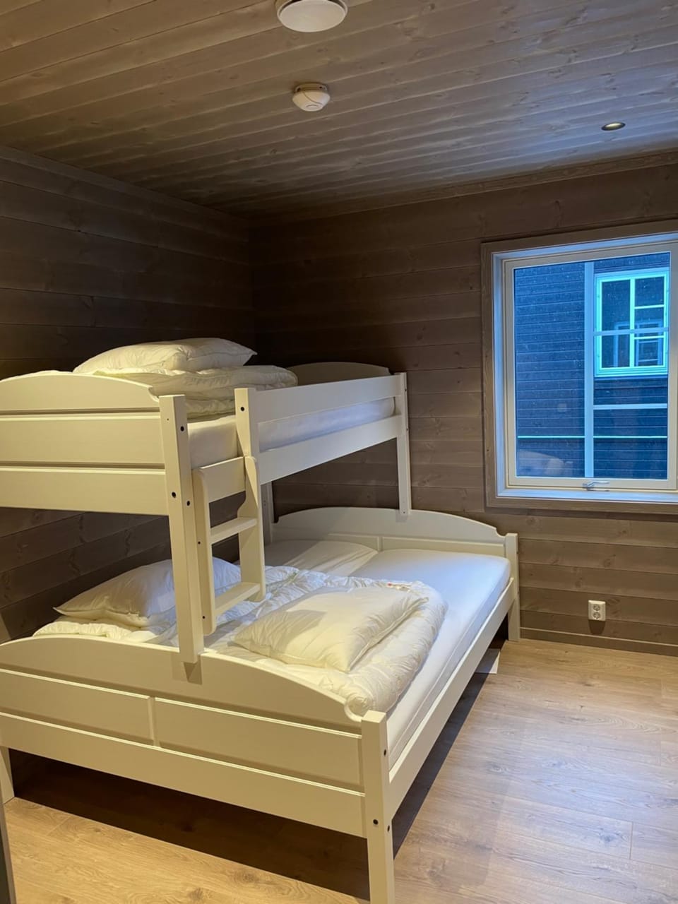 bunk bed