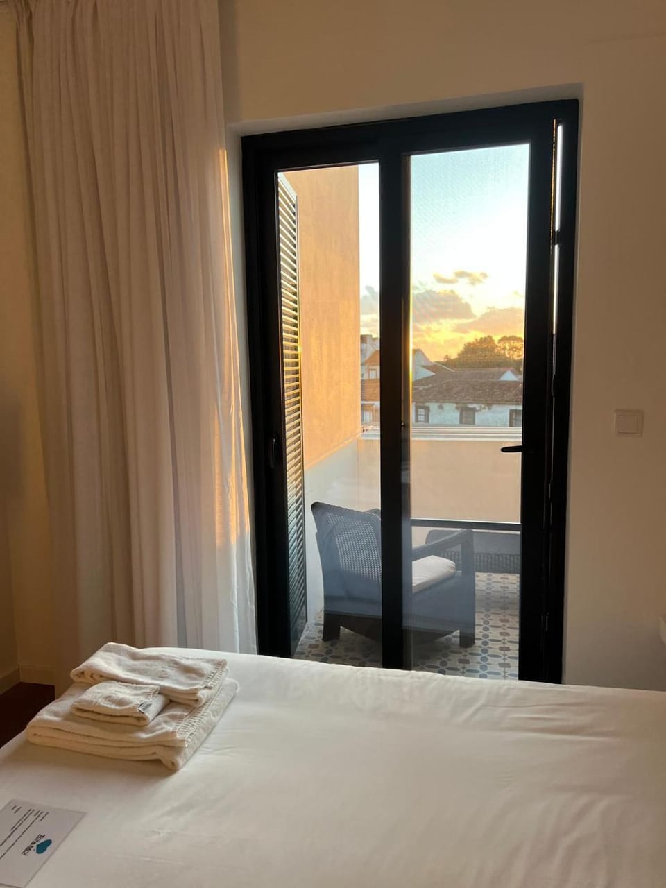 Bed, Natural landscape, Balcony/Terrace, Bedroom, towels