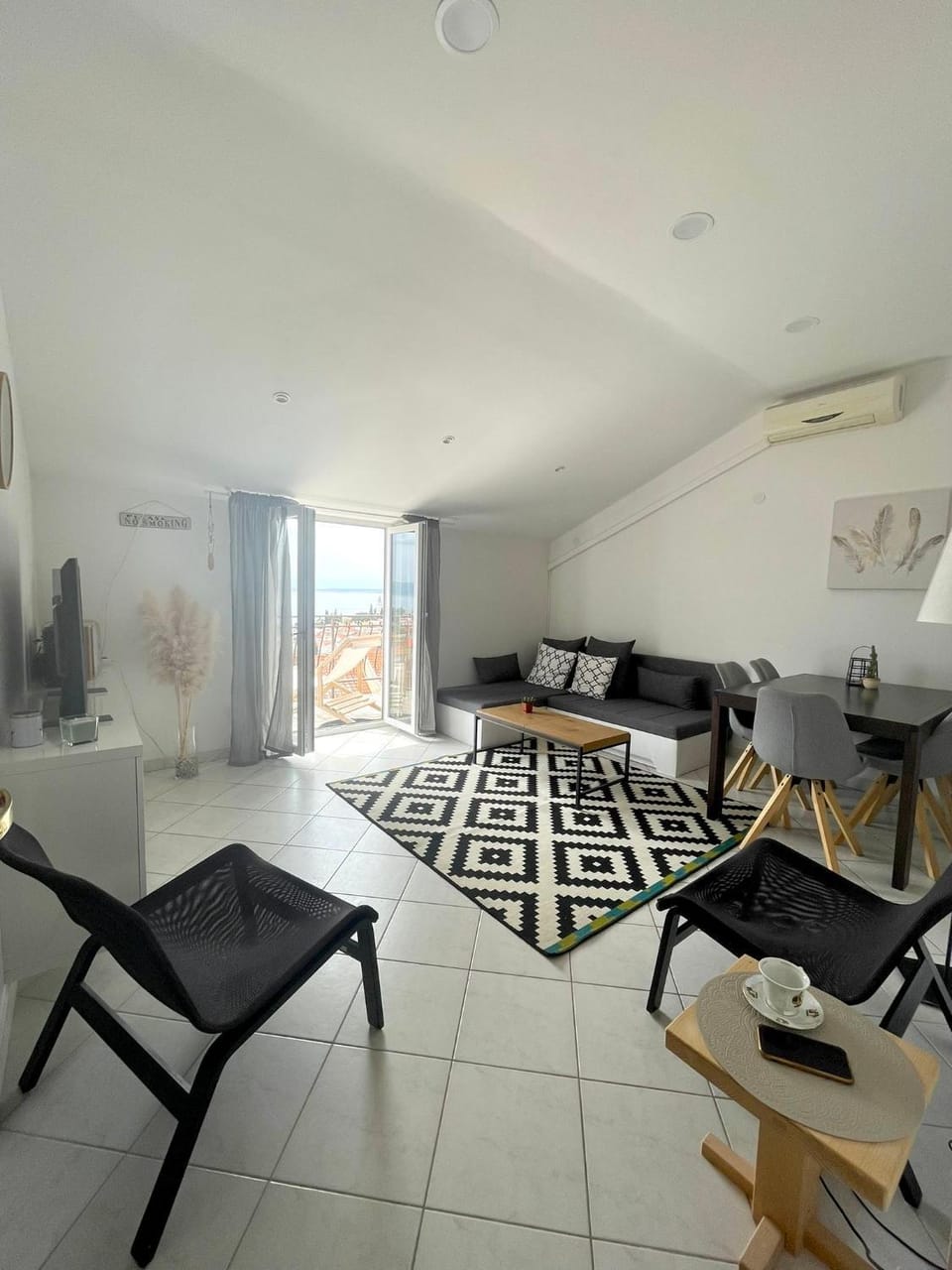 Living room, Seating area, Dining area
