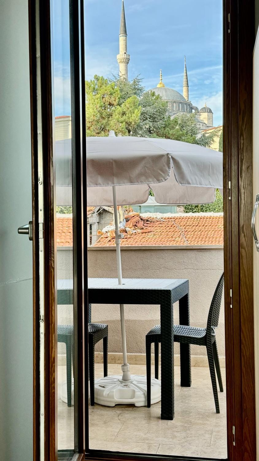 Patio, Day, View (from property/room), Balcony/Terrace