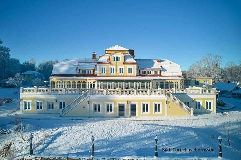 Property building, Winter