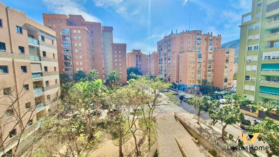 Property building, Day, Neighbourhood, Street view