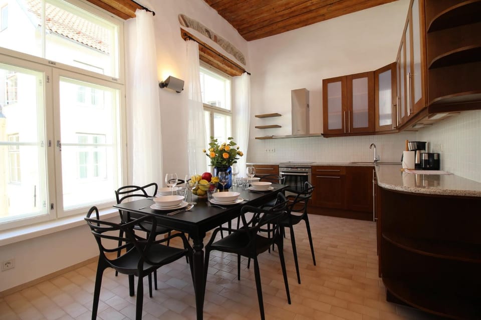 Tallinn City Apartments 2 bedroom & 2 bathroom luxury property with balcony in Old Town Apartment in Tallinn