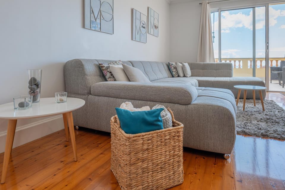Centre Funchal top floor terrace & large balconies Apartment in Funchal