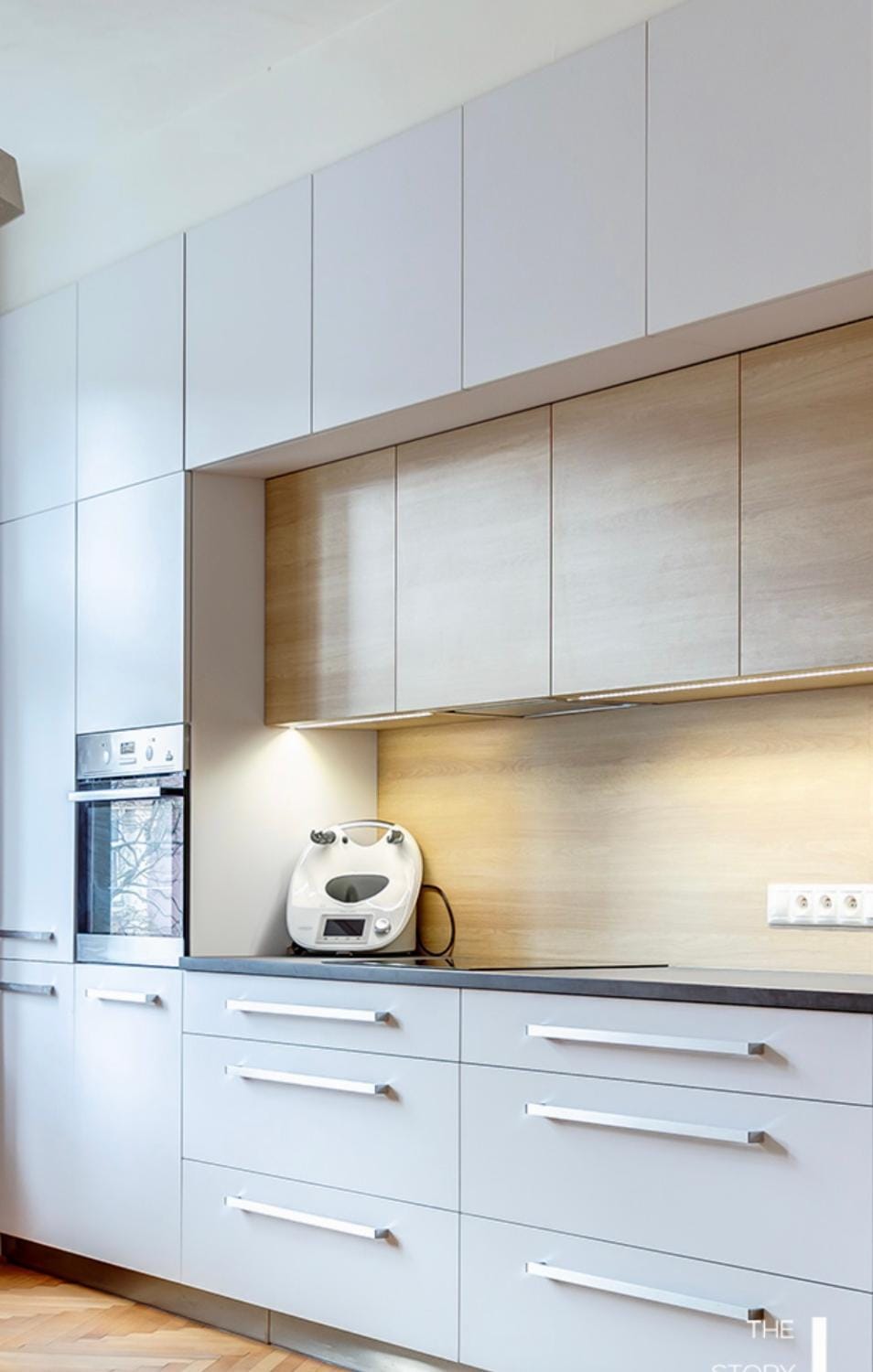 Kitchen or kitchenette, stove