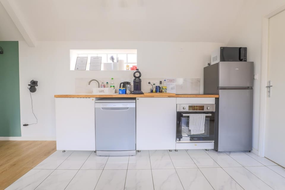 minibar, pet friendly, stove