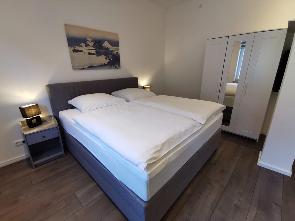 Bed, Bedroom, wardrobe