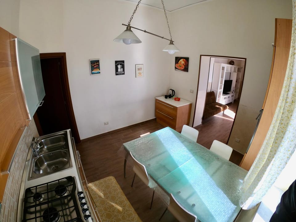 Nearby landmark, Dining area, locker