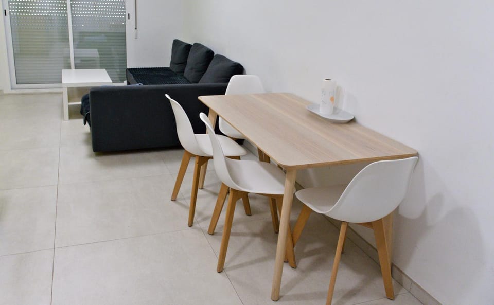 Living room, Seating area, Dining area, air conditioner, air conditioner