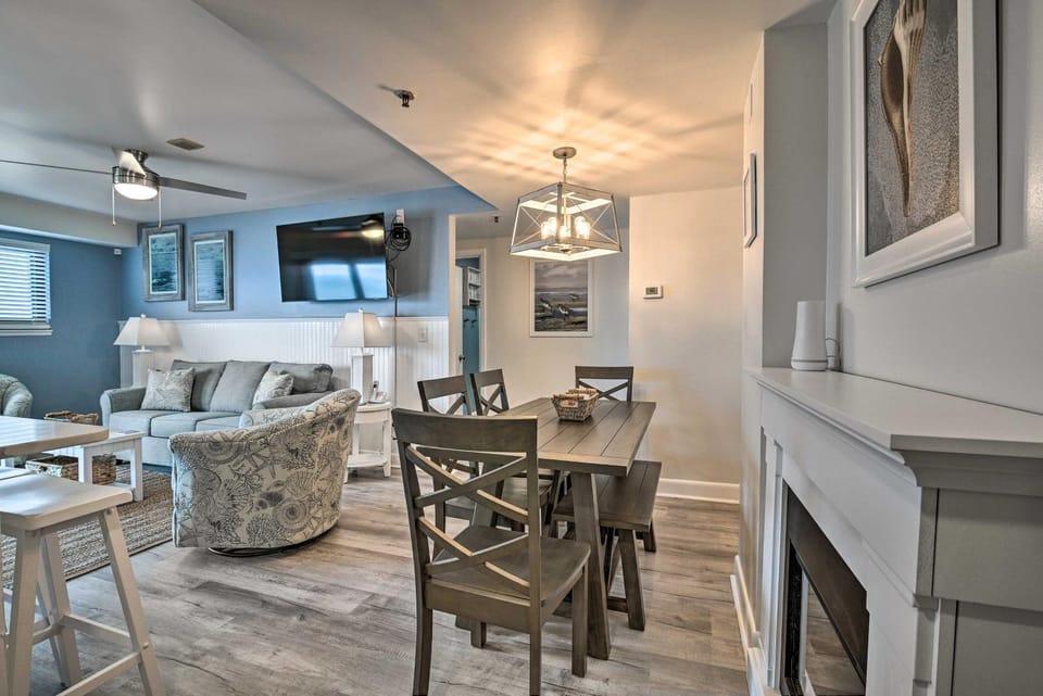 Remodeled Oceanfront Condo in Myrtle Beach! House in South Carolina