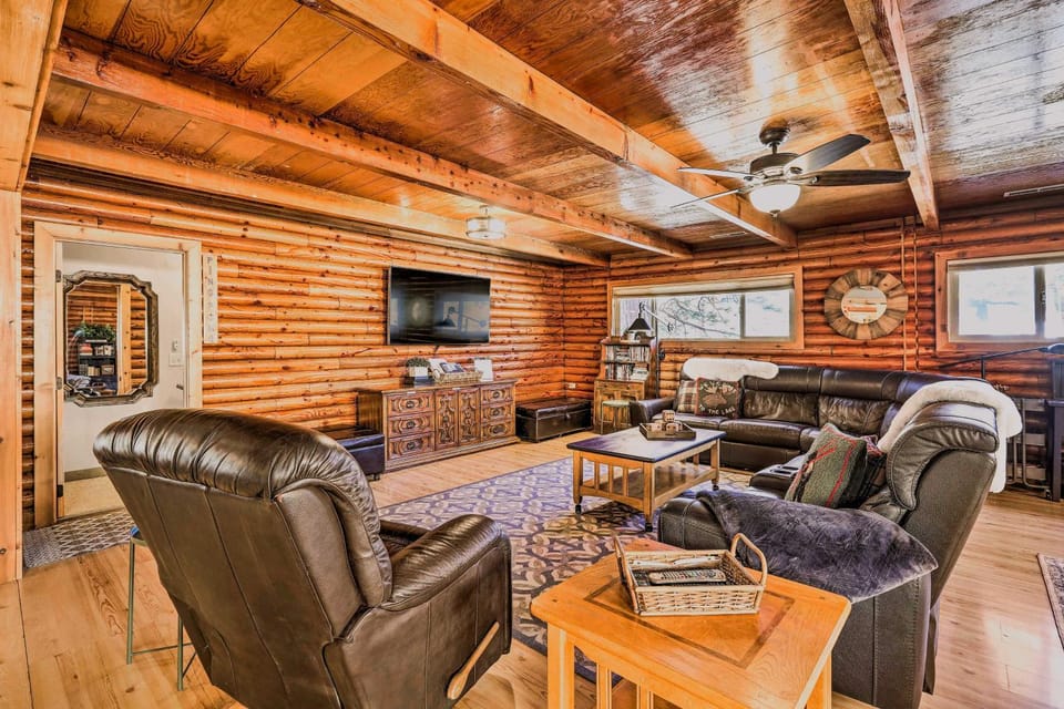 Dog-Friendly Kings Beach Log Cabin w/ Hot Tub! Cabin in Kings Beach