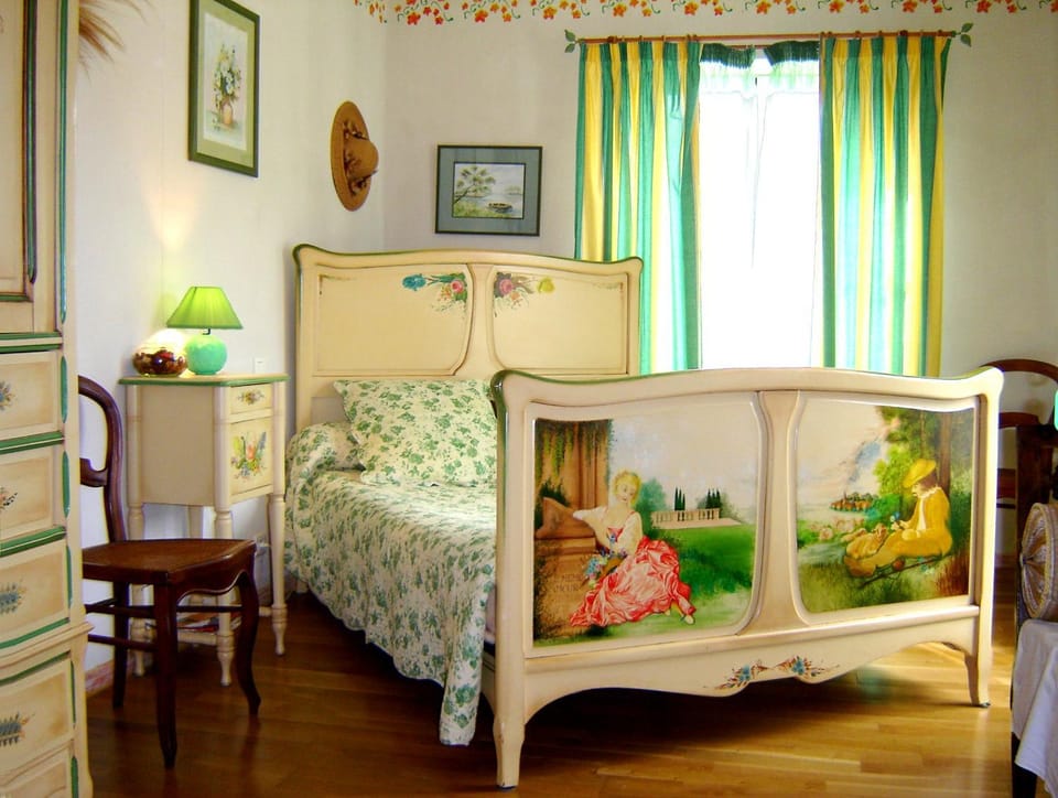 Autrefois La Modiste Bed and Breakfast in Occitanie