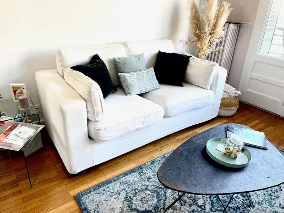 Communal lounge/ TV room, Living room