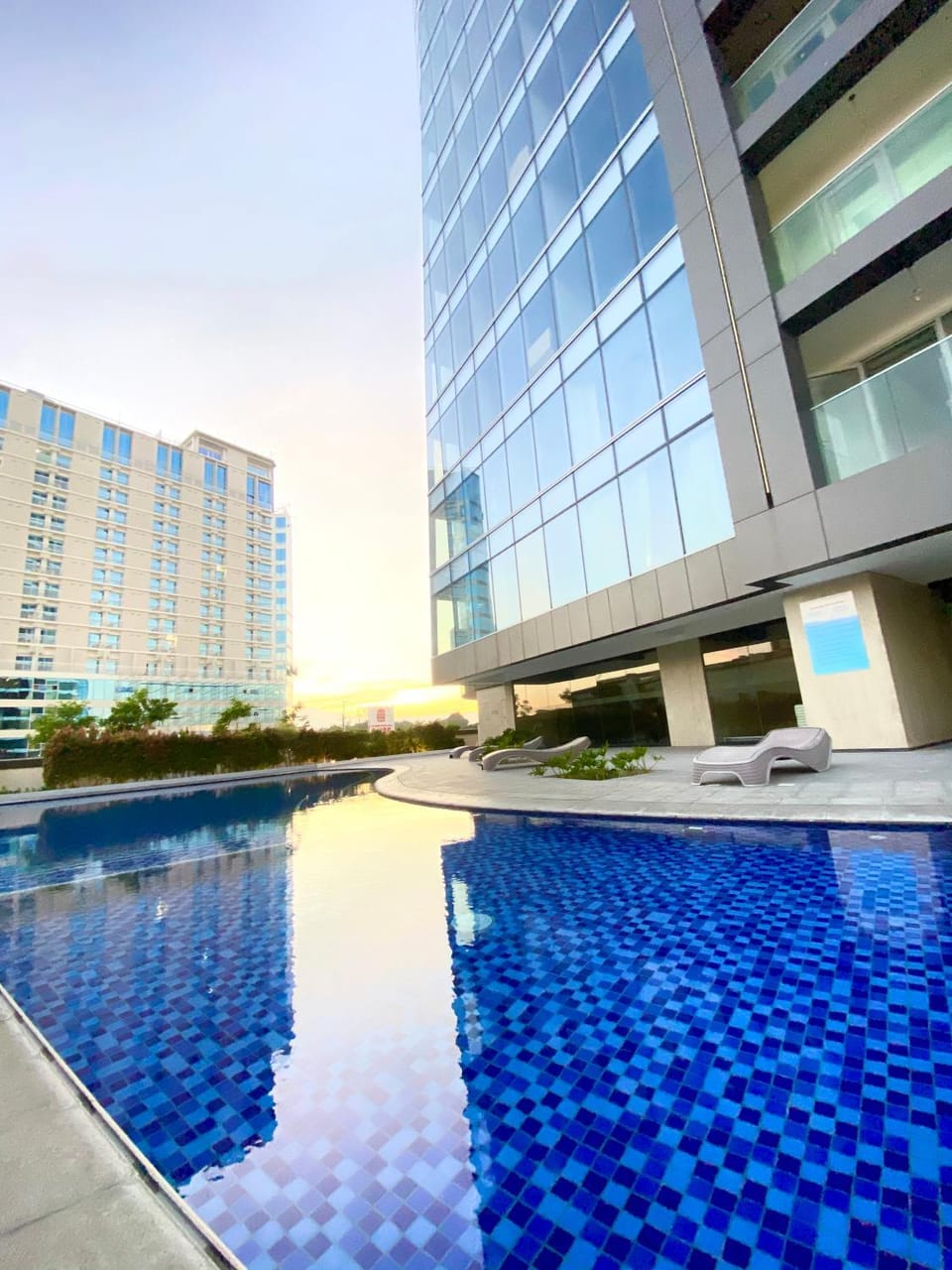 Swimming pool, Swimming pool