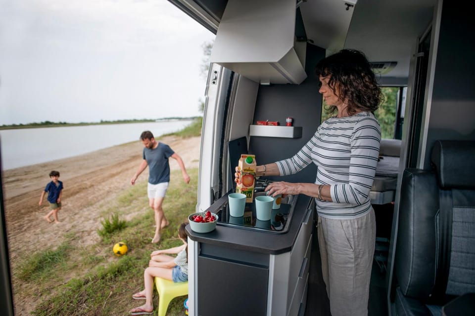 Kitchen or kitchenette