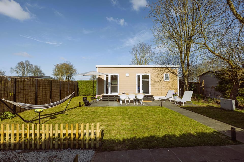 Property building, Garden