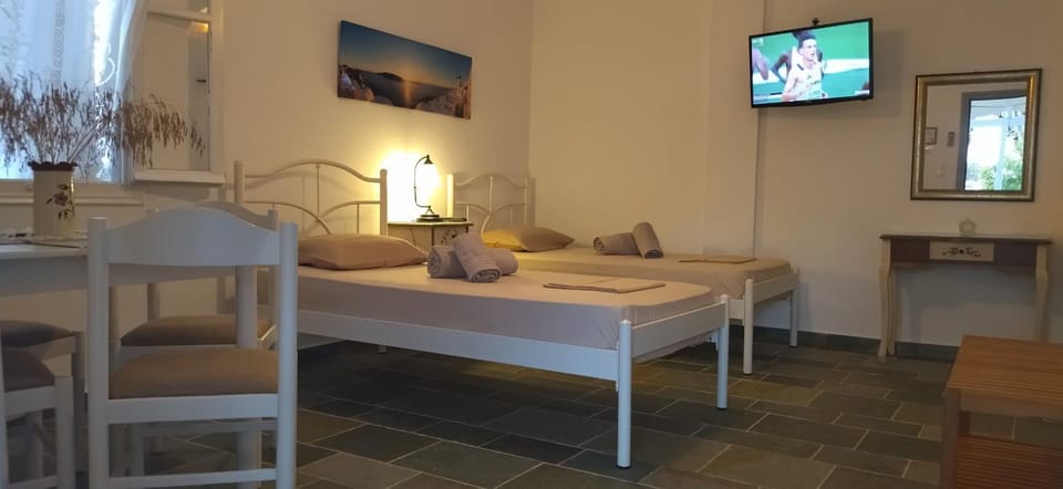 Margaritari Sifnos Apartment in Milos