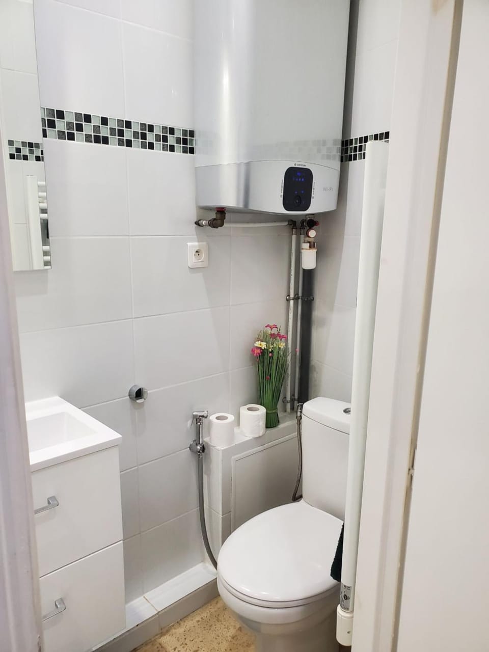 Cannes Centre Rue Meynadier Studio 5min Palais Apartment in Cannes