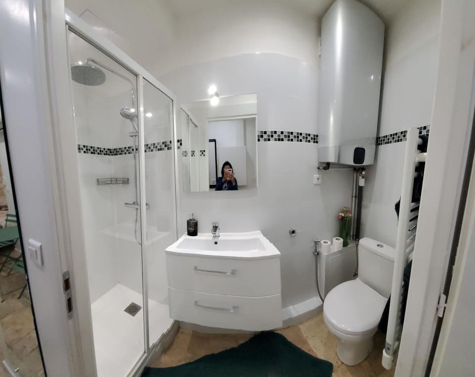 Cannes Centre Rue Meynadier Studio 5min Palais Apartment in Cannes