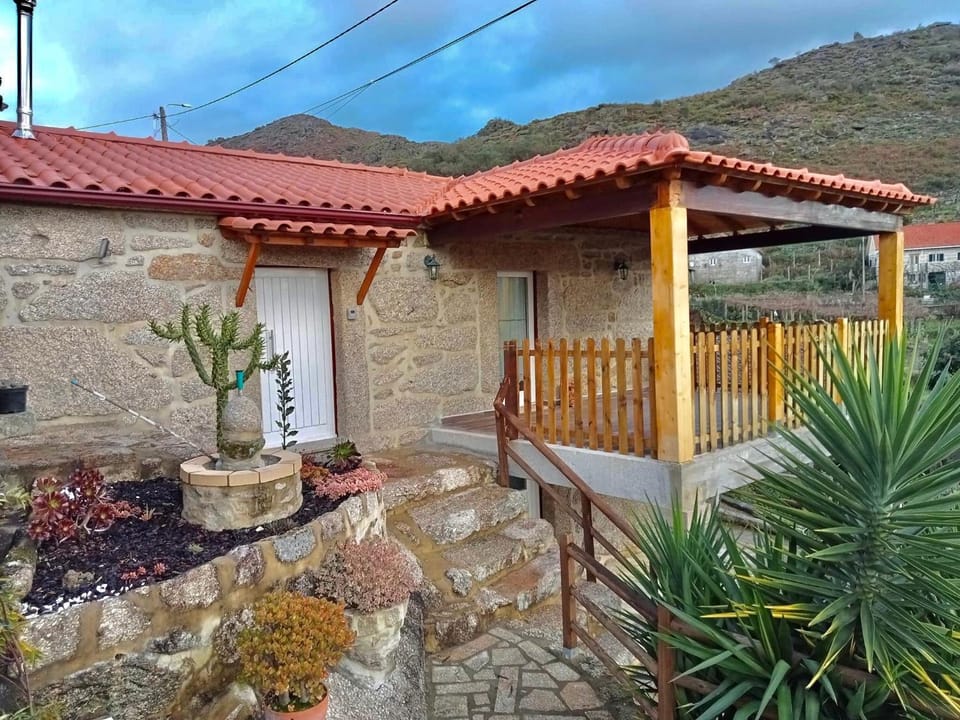 Casa do Penedo House in Viana do Castelo District, Portugal
