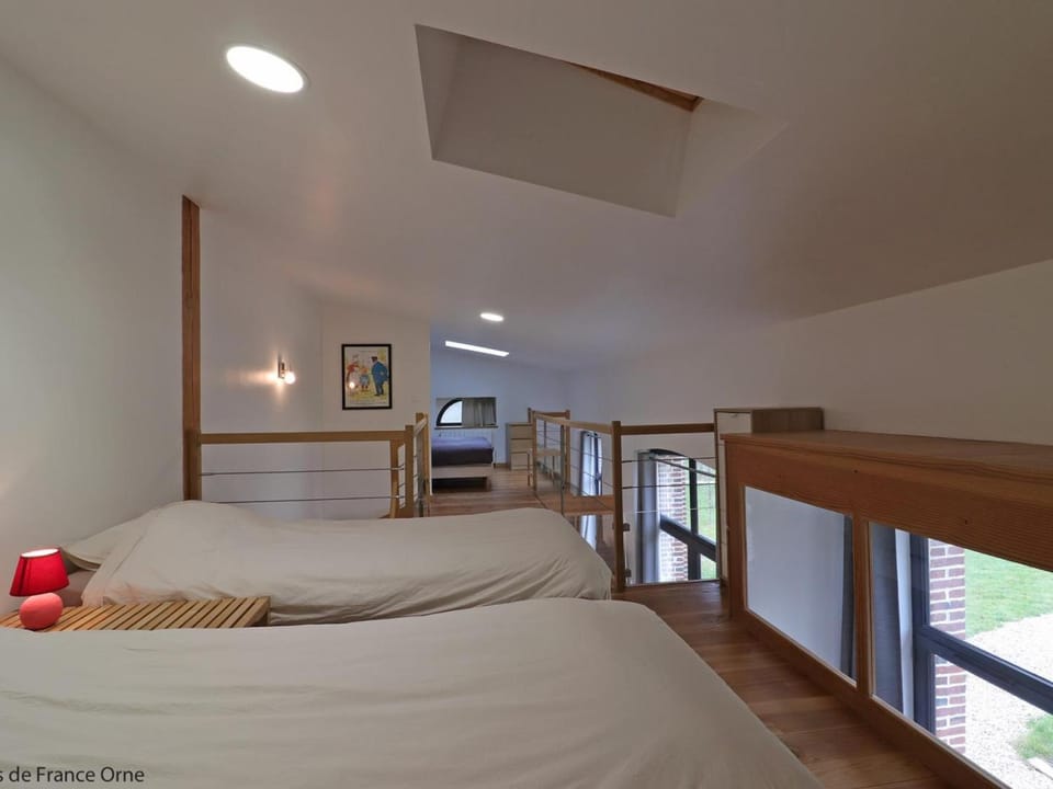 Maison exceptionnelle avec piscine intérieure et sauna à L'Aigle - FR-1-497-140 Apartment in Normandy