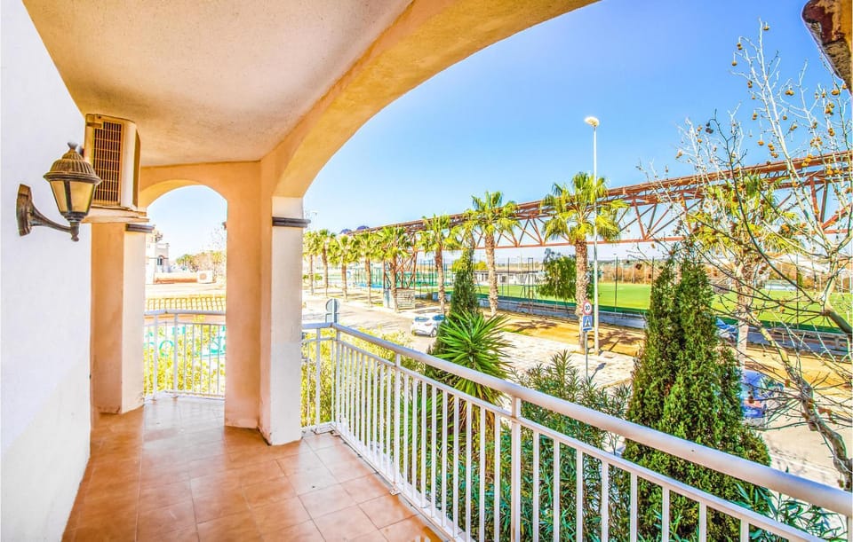 Property building, Balcony/Terrace