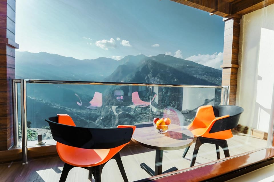 Balcony/Terrace, Mountain view