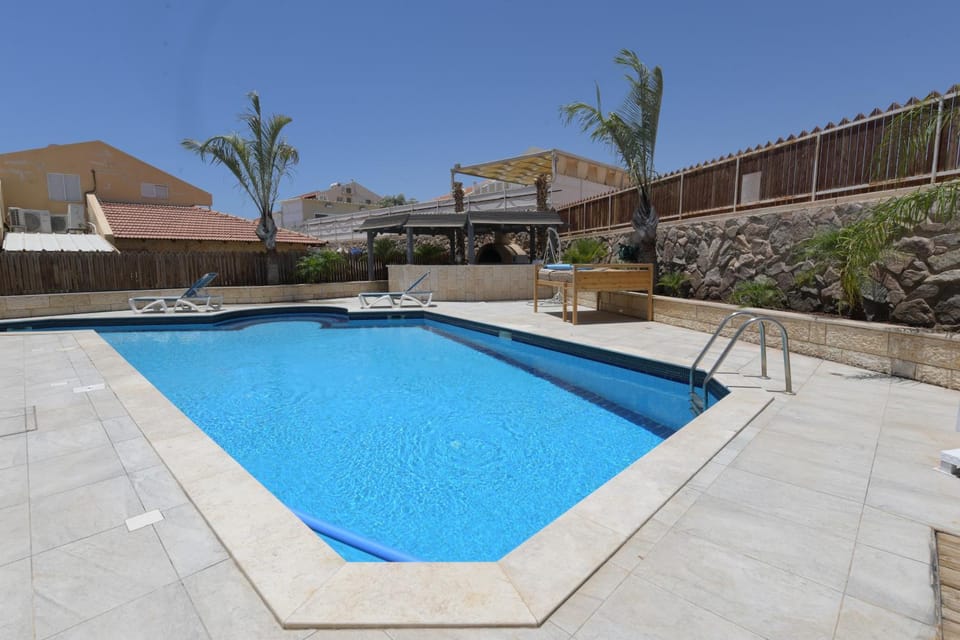 Mountain view, Swimming pool