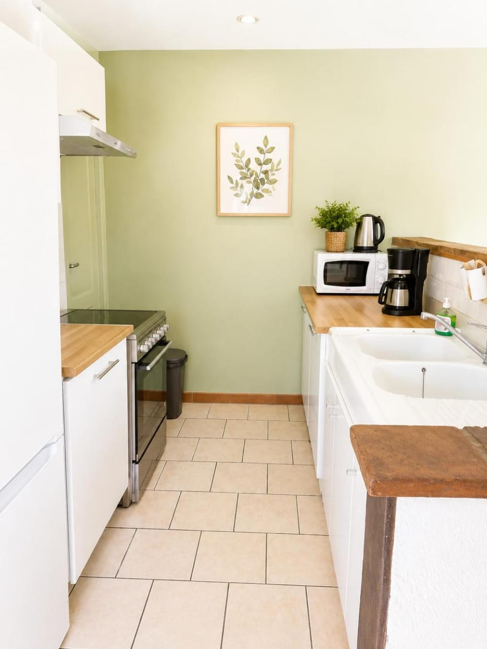 Kitchen or kitchenette
