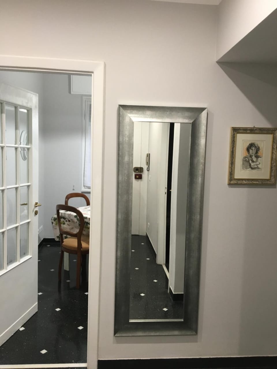 Casa di Aldo: una casa nel centro di Nervi. Apartment in Genoa