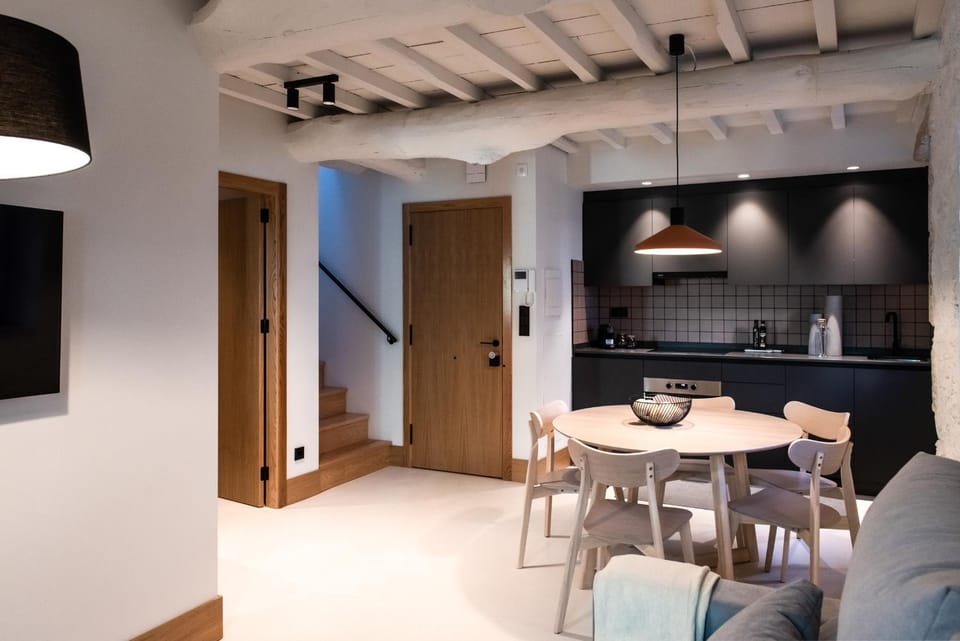 Kitchen or kitchenette, Lounge or bar