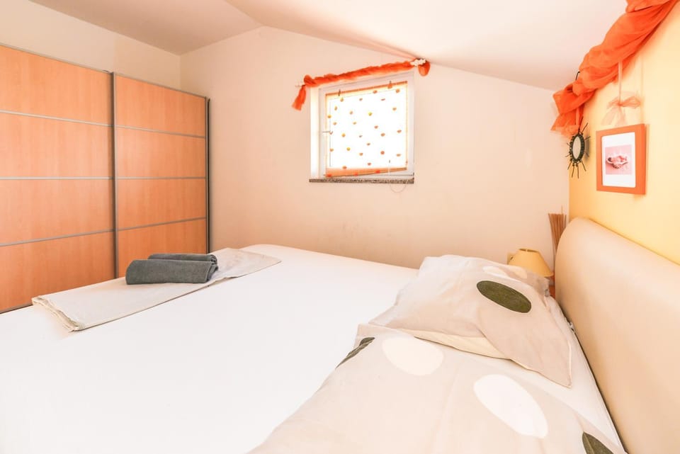 Bed, Bedroom, wardrobe