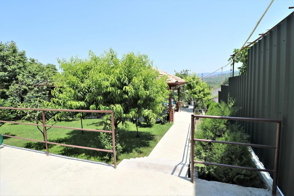 Garden, Garden view