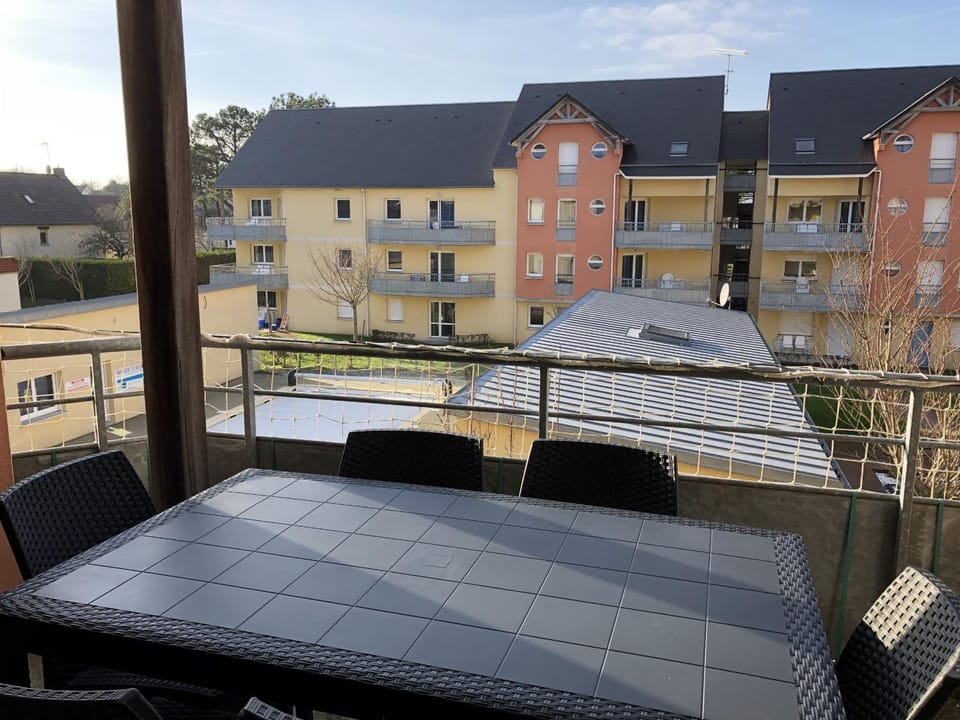 Property building, Balcony/Terrace