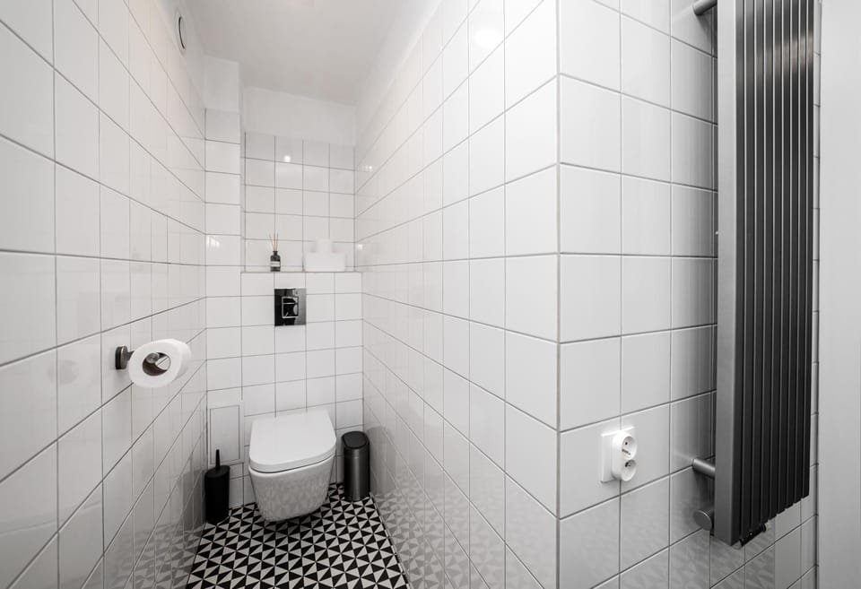 Toilet, internet
