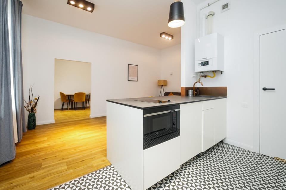 Seating area, kitchen