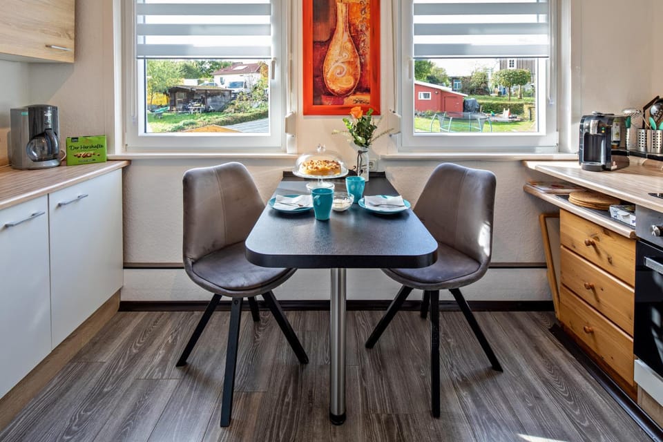 Property building, Kitchen or kitchenette, Living room