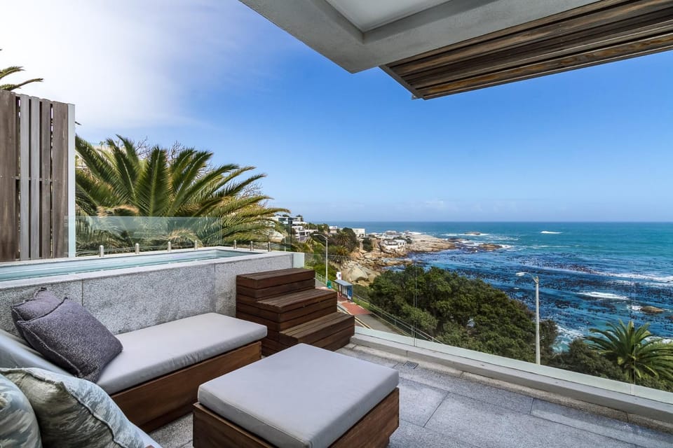 View (from property/room), Balcony/Terrace, Balcony/Terrace, Seating area, Sea view, Swimming pool