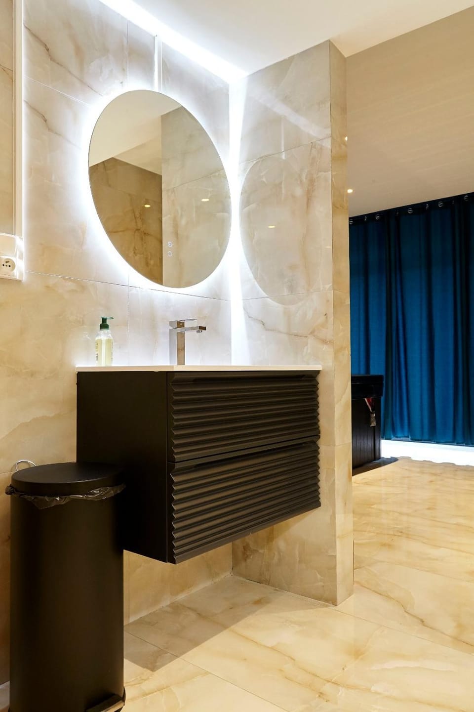 Golden Junior - JACUZZI Apartment in Rouen