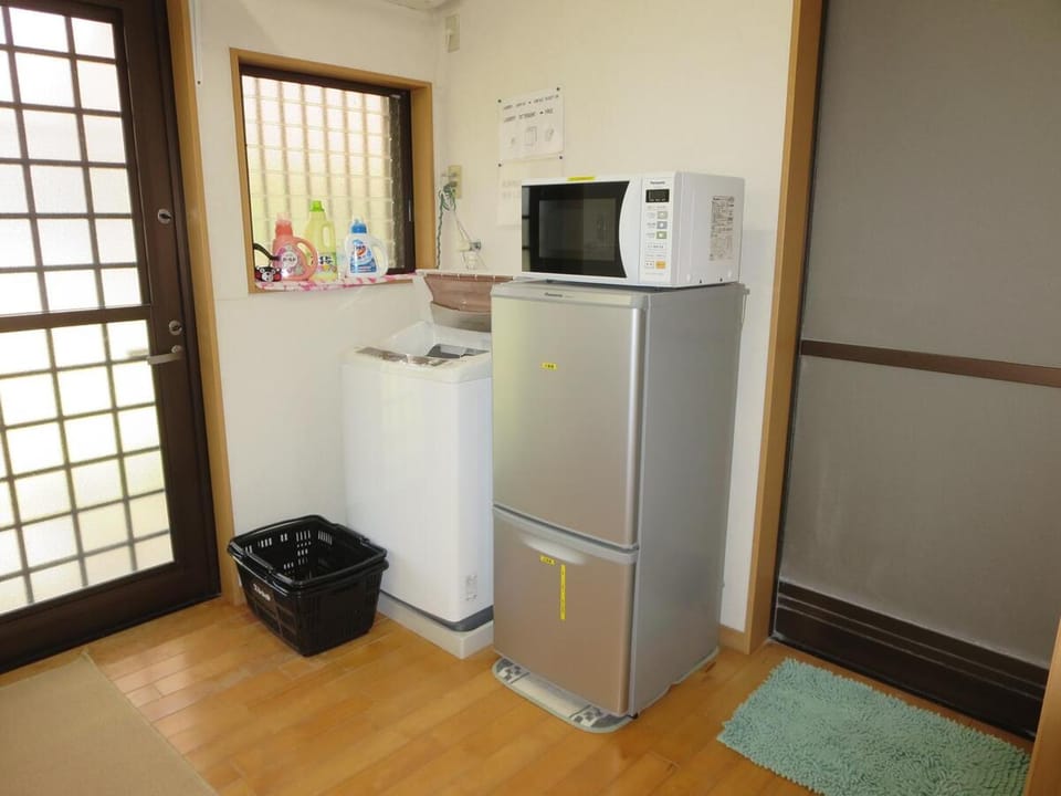 Coffee/tea facilities, Kitchen or kitchenette, Other, Communal kitchen