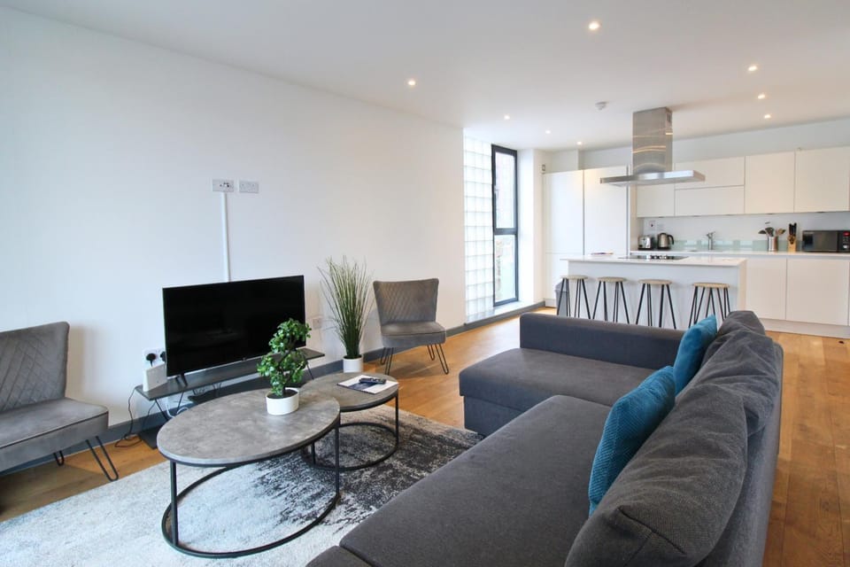 Communal lounge/ TV room, TV and multimedia, Kitchen or kitchenette, Living room, Seating area, Dining area, Evening entertainment, minibar, pet friendly, stove