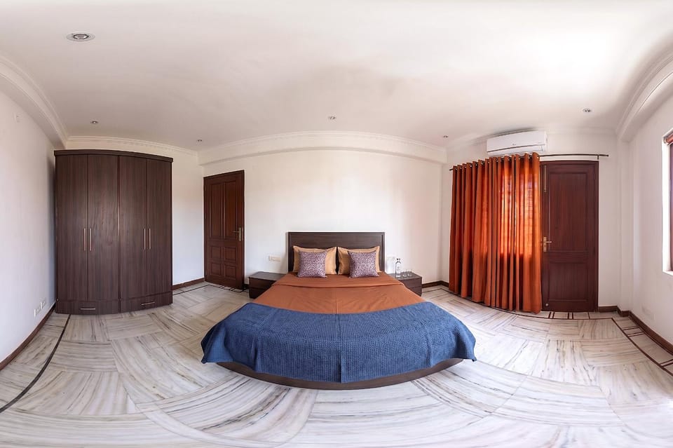 Photo of the whole room, Bedroom