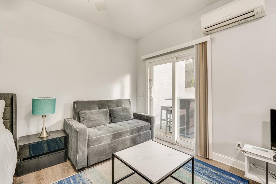Renovated PCB Studio, 2 Min Walk To Laguna Beach! Apartment in Laguna Beach