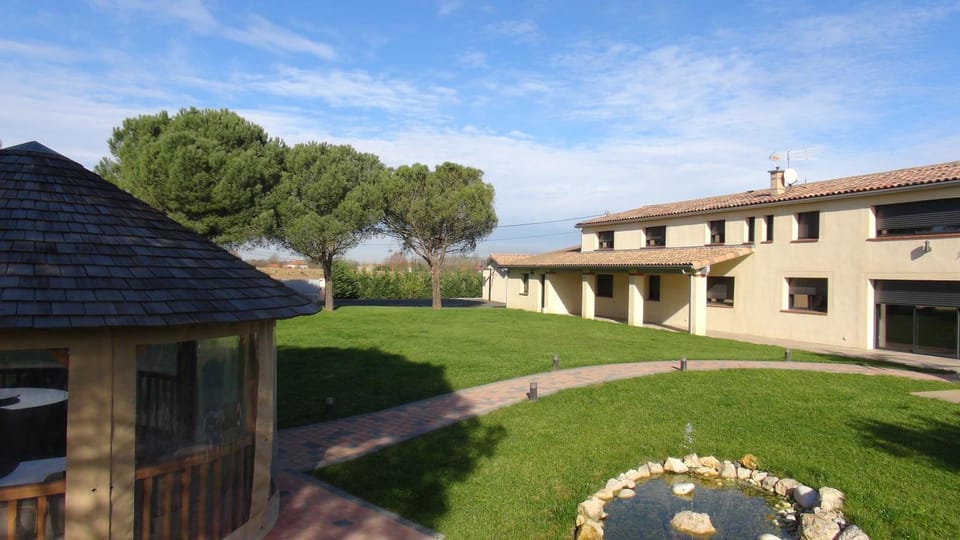 Property building, Natural landscape, Garden view