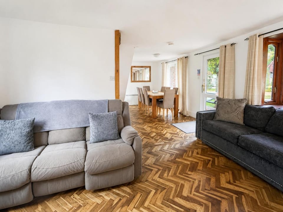 Charming & Spacious Holiday Home House in Hayle