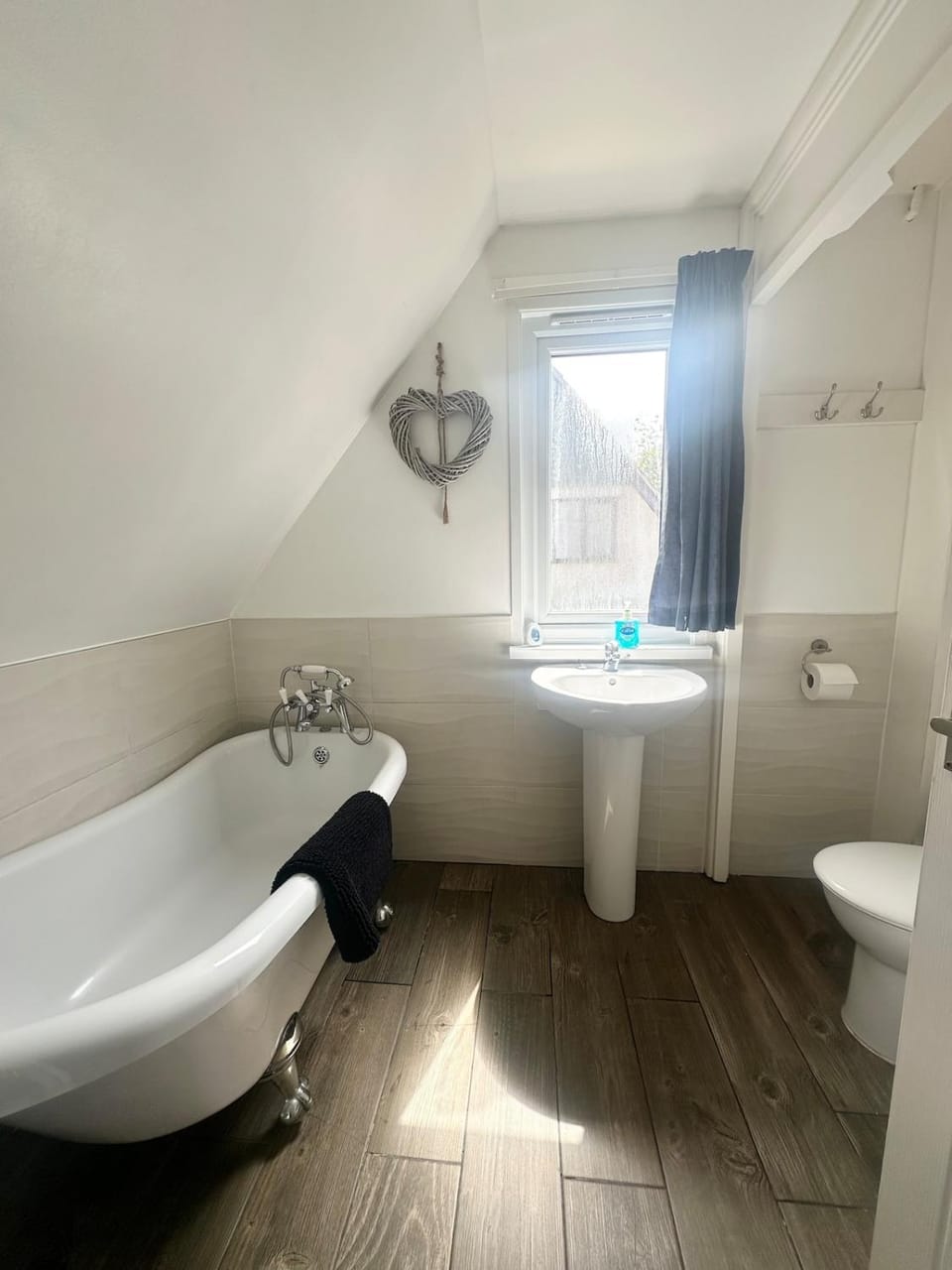 Toilet, Bathroom, Bath, towels